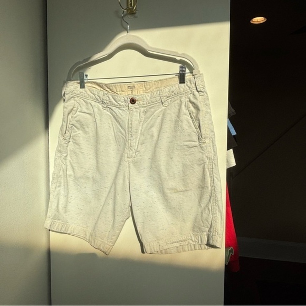 Men's Hollister Cream Shorts